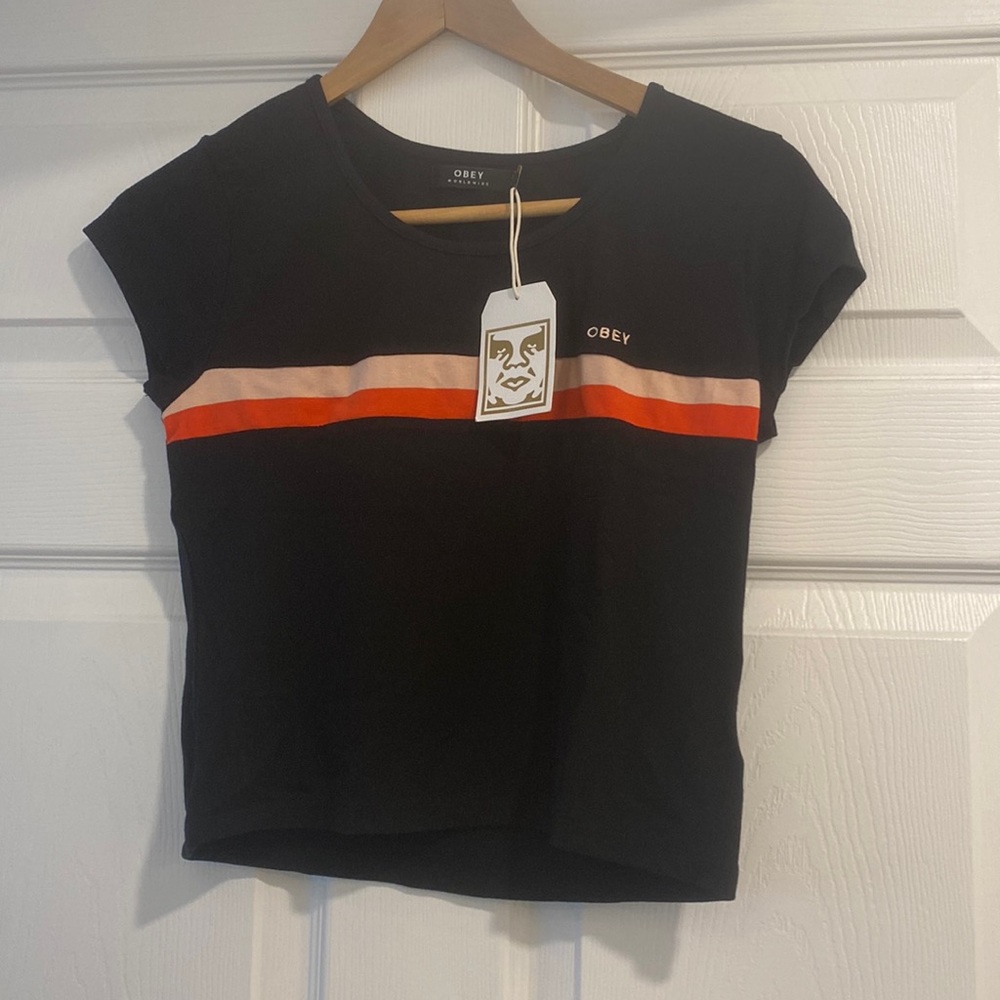 Obey top